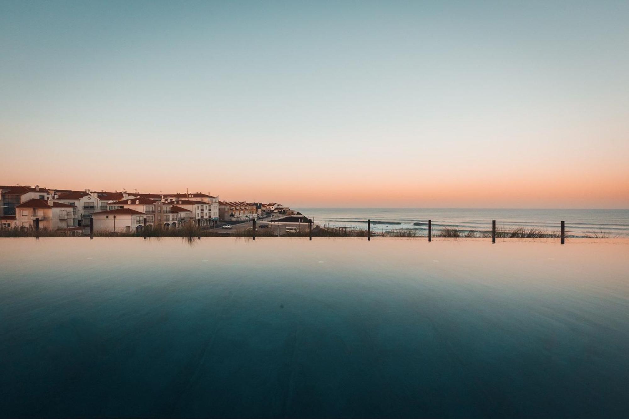 ホテル Noah Surf House Portugal サンタ・クルーズ エクステリア 写真